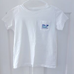 Vineyard Vines girls short sleeved t-shirt. Size medium